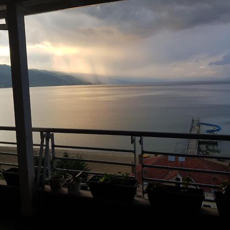 Kelvi'S Apartment Pogradec Bagian luar foto