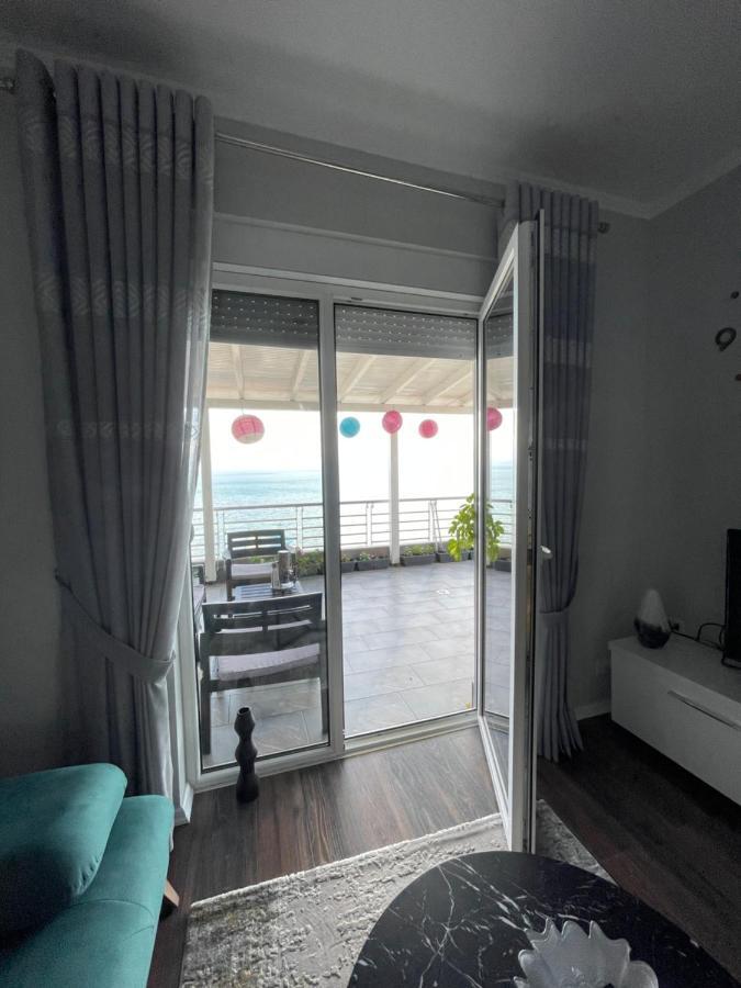 Kelvi'S Apartment Pogradec Bagian luar foto